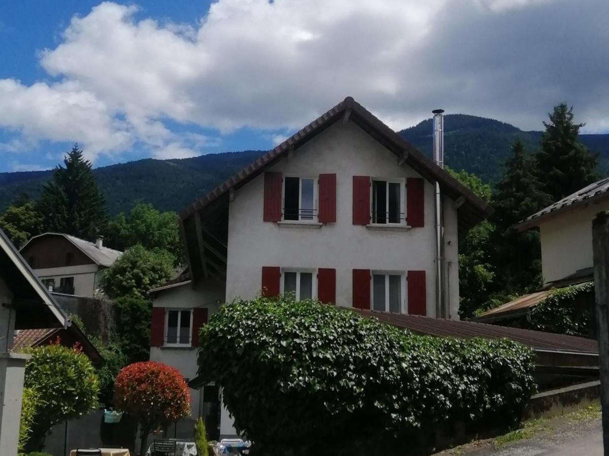 Gite Redrooster Home - 160M2, 4 Ch, 2 Sdb, Fibre, Parking, Sauna, Bain A Remous Theys Exterior foto