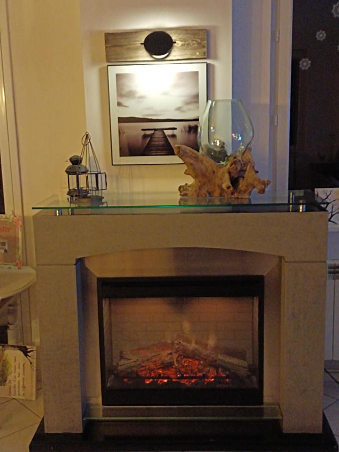 Gite Redrooster Home - 160M2, 4 Ch, 2 Sdb, Fibre, Parking, Sauna, Bain A Remous Theys Exterior foto